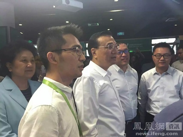 李克强到访北京中关村3W咖啡(图)